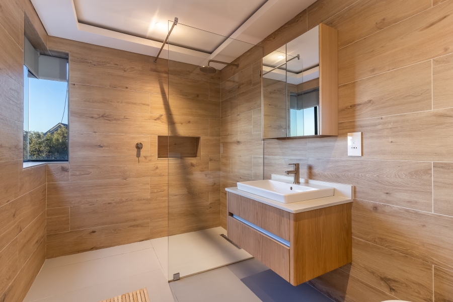 5 Bedroom Property for Sale in Pearl Valley at Val de Vie Western Cape